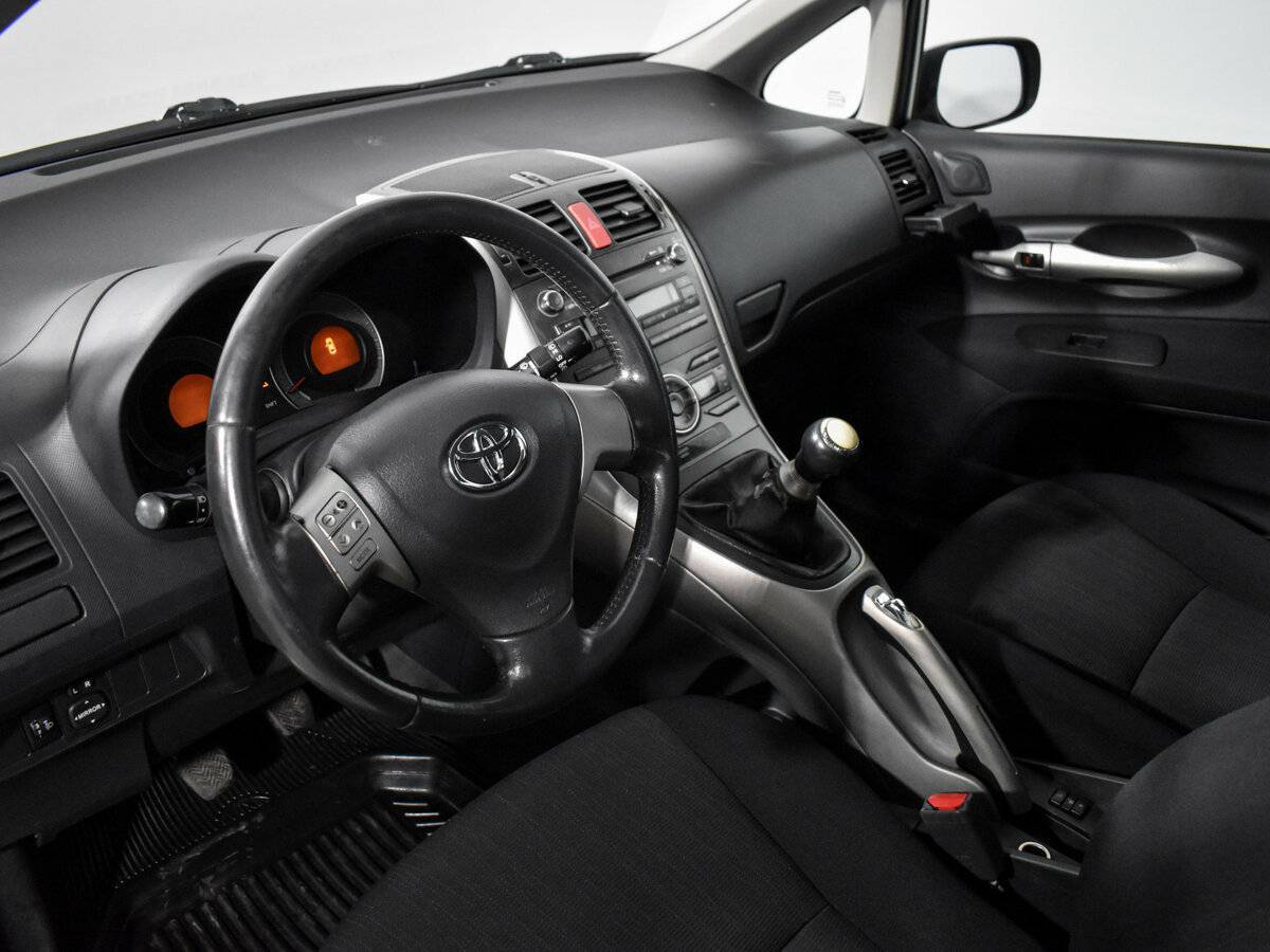 Купить Toyota Auris, 2008, 185 091 км, фото №9