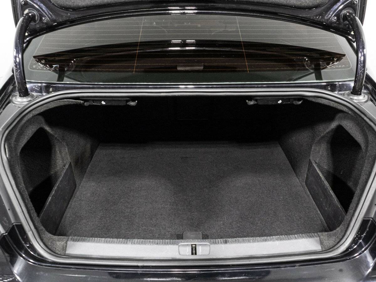 Купить Volkswagen Passat, 2011, 277 907 км, фото №16