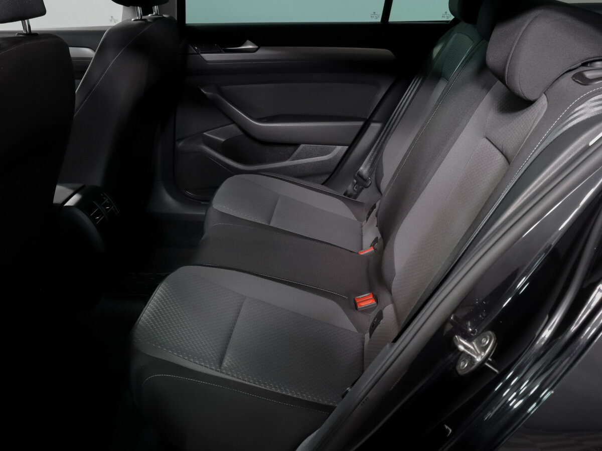 Купить Volkswagen Passat B8, 2016, 45 100 км, фото №8