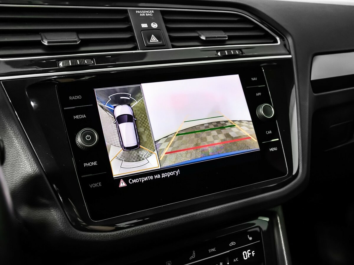 Купить Volkswagen Tiguan II Рестайлинг, 2020, 88 900 км, фото №14