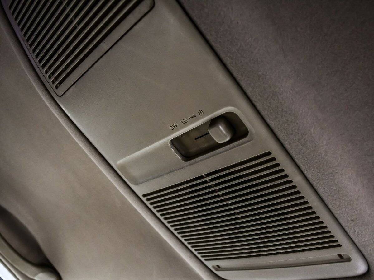 Купить Toyota Mark II IX (X110), 2001, 430 715 км, фото №13