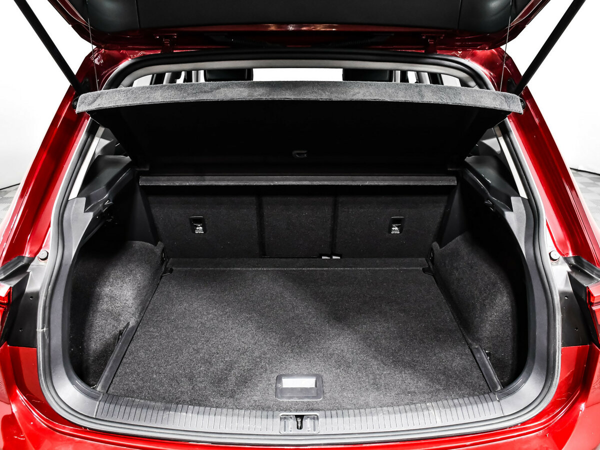 Купить Volkswagen Tiguan II Рестайлинг, 2020, 29 103 км, фото №17