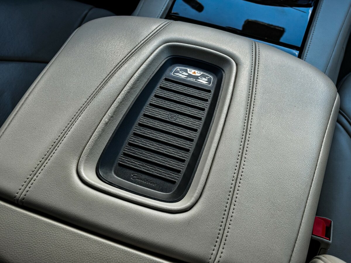 Купить Cadillac Escalade IV, 2018, 98 300 км, фото №16