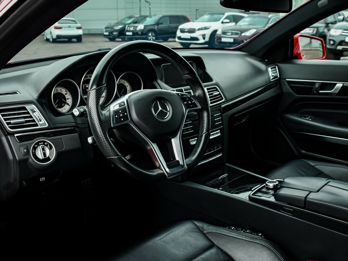 Купить Mercedes-Benz E-Класс 200 IV (W212, S212, C207) Рестайлинг, 2015, 90 111 км, фото №11