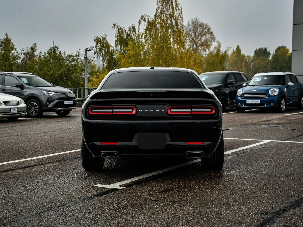 Купить Dodge Challenger III Рестайлинг 2, 2020, 65 190 км, фото №6