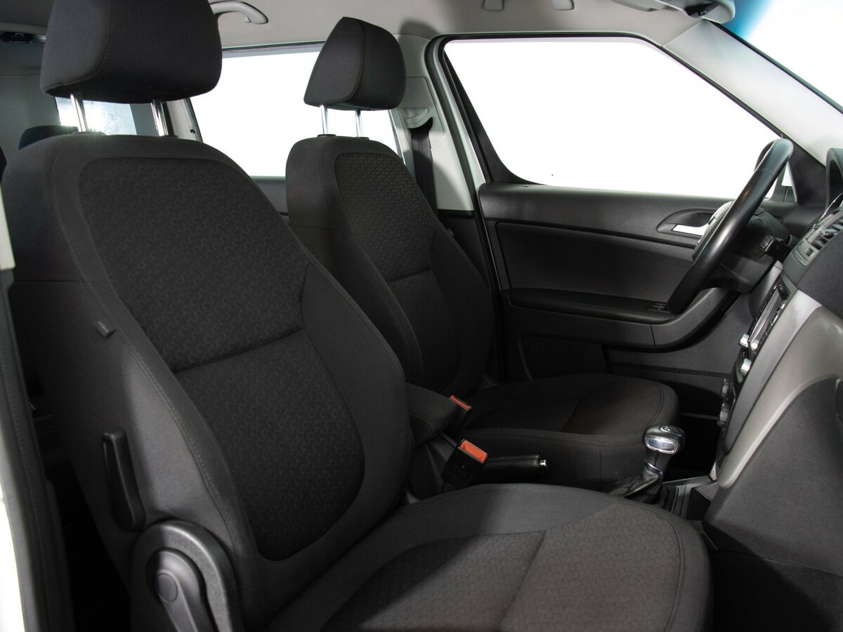 Купить Skoda Yeti I, 2011, 117 000 км, фото №16