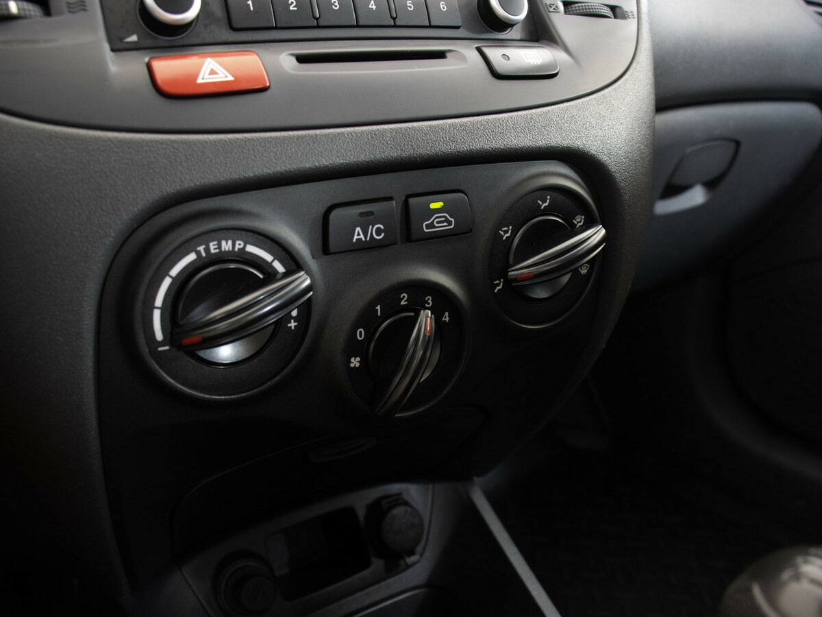 Купить Kia Rio II Рестайлинг, 2010, 141 676 км, фото №11