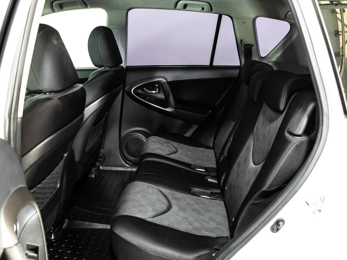 Купить Toyota RAV4 III (XA30) Рестайлинг, 2010, 131 084 км, фото №13