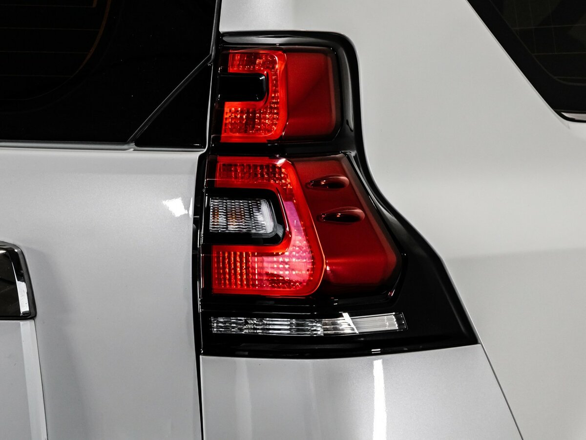 Купить Toyota Land Cruiser Prado 150 Series Рестайлинг 2, 2019, 153 275 км, фото №5