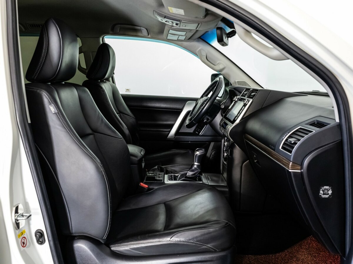 Купить Toyota Land Cruiser Prado 150 Series Рестайлинг 2, 2019, 153 275 км, фото №18