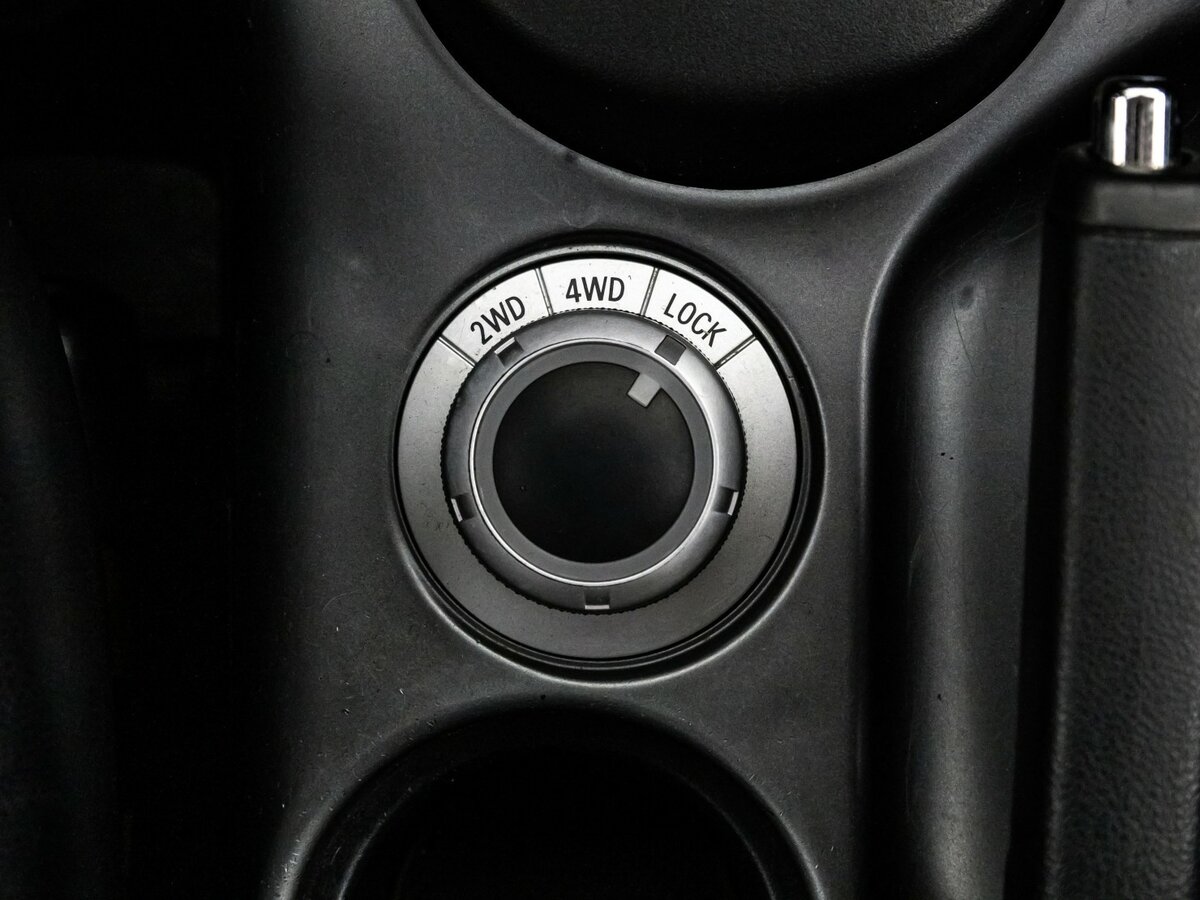 Купить Mitsubishi Outlander II Рестайлинг, 2010, 251 701 км, фото №10