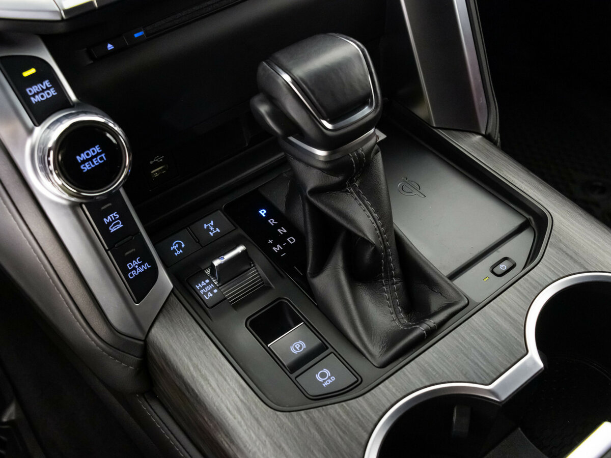 Купить Toyota Land Cruiser 300 Series, 2022, 160 357 км, фото №17