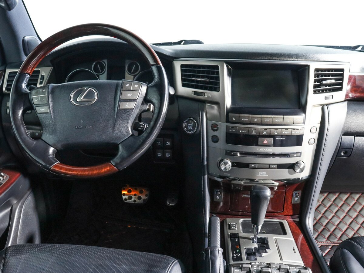 Купить Lexus LX 570 III Рестайлинг, 2015, 175 132 км, фото №12