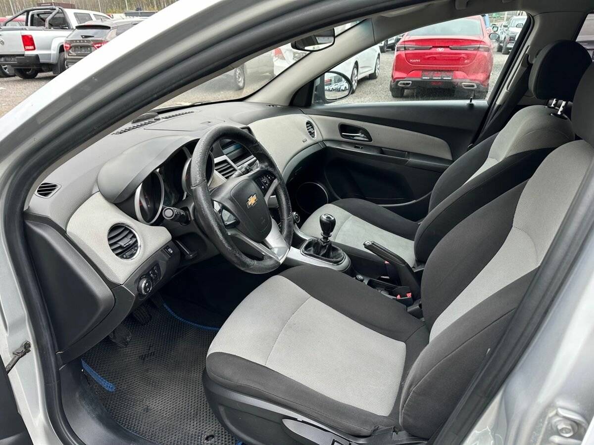 Купить Chevrolet Cruze I Рестайлинг, 2012, 387 000 км, фото №5