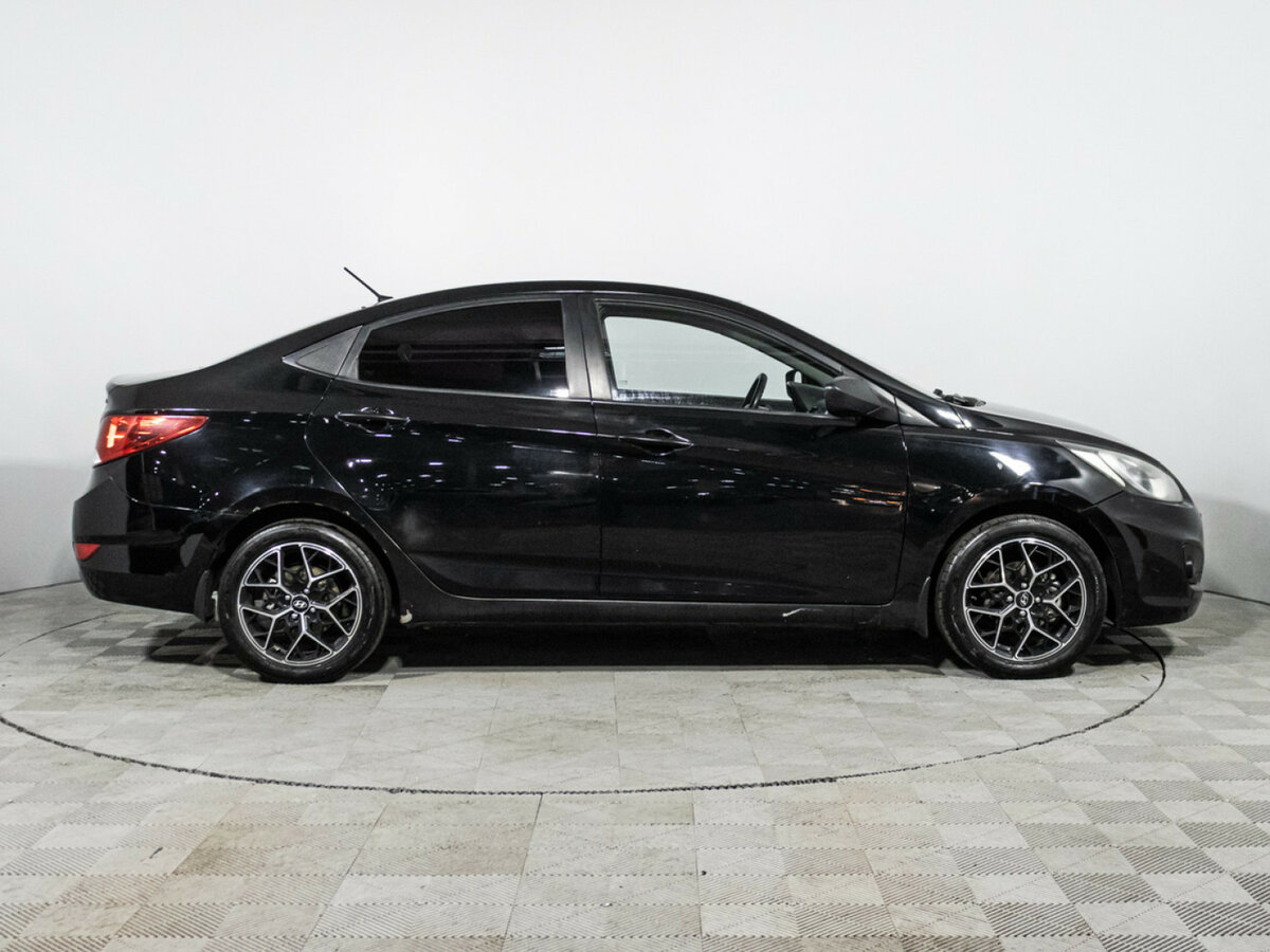 Купить Hyundai Solaris I, 2011, 179 827 км, фото №4