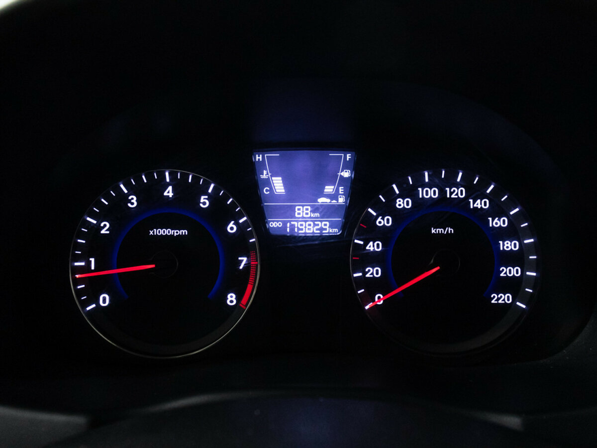 Купить Hyundai Solaris I, 2011, 179 827 км, фото №12