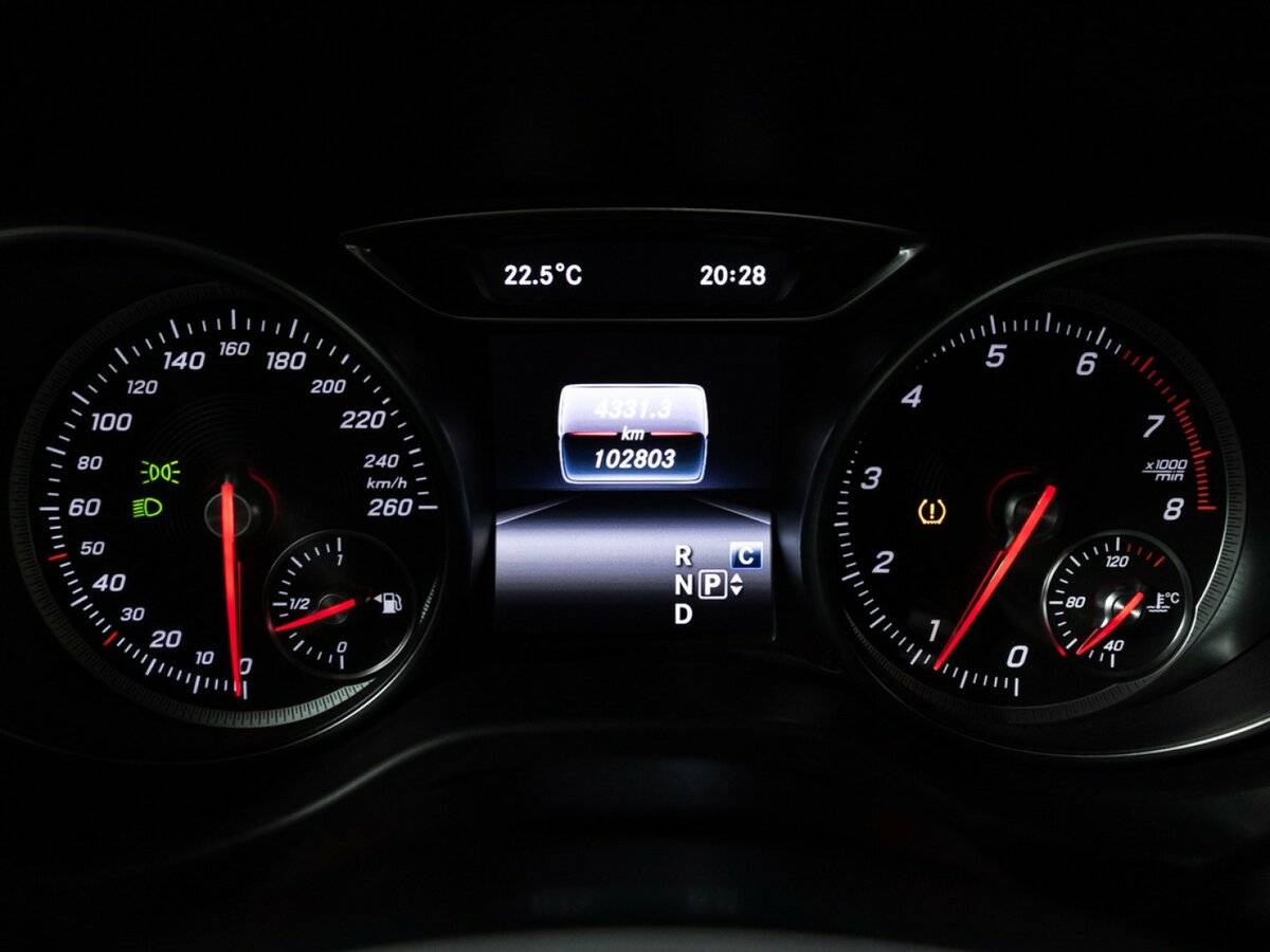 Купить Mercedes-Benz GLA 250 I (X156) Рестайлинг, 2017, 102 801 км, фото №12