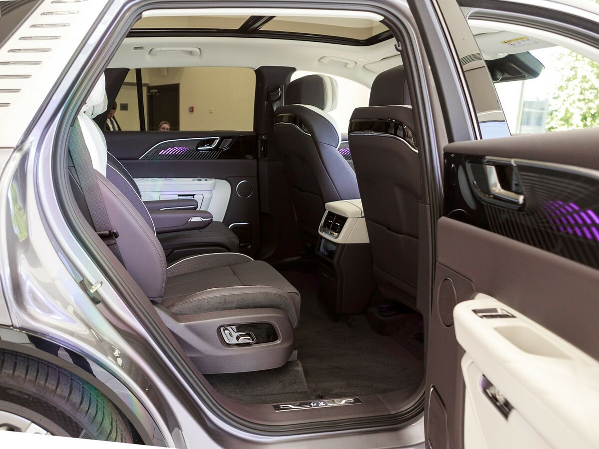 Купить Hongqi E-HS9 99 kWh, 2022, 10 км, фото №23