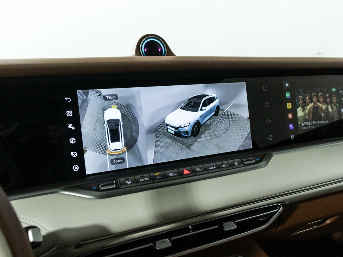 Купить Voyah Free I Рестайлинг, 2023, 18 264 км, фото №16