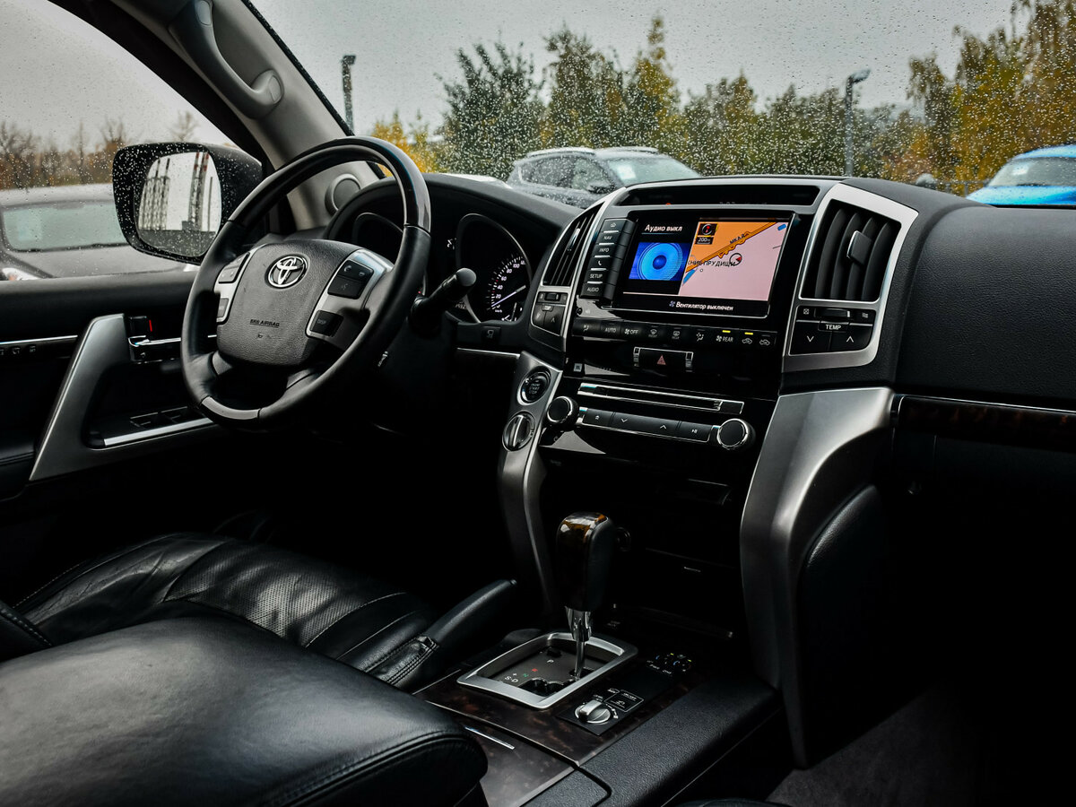 Купить Toyota Land Cruiser 200 Series Рестайлинг 1, 2012, 259 212 км, фото №12