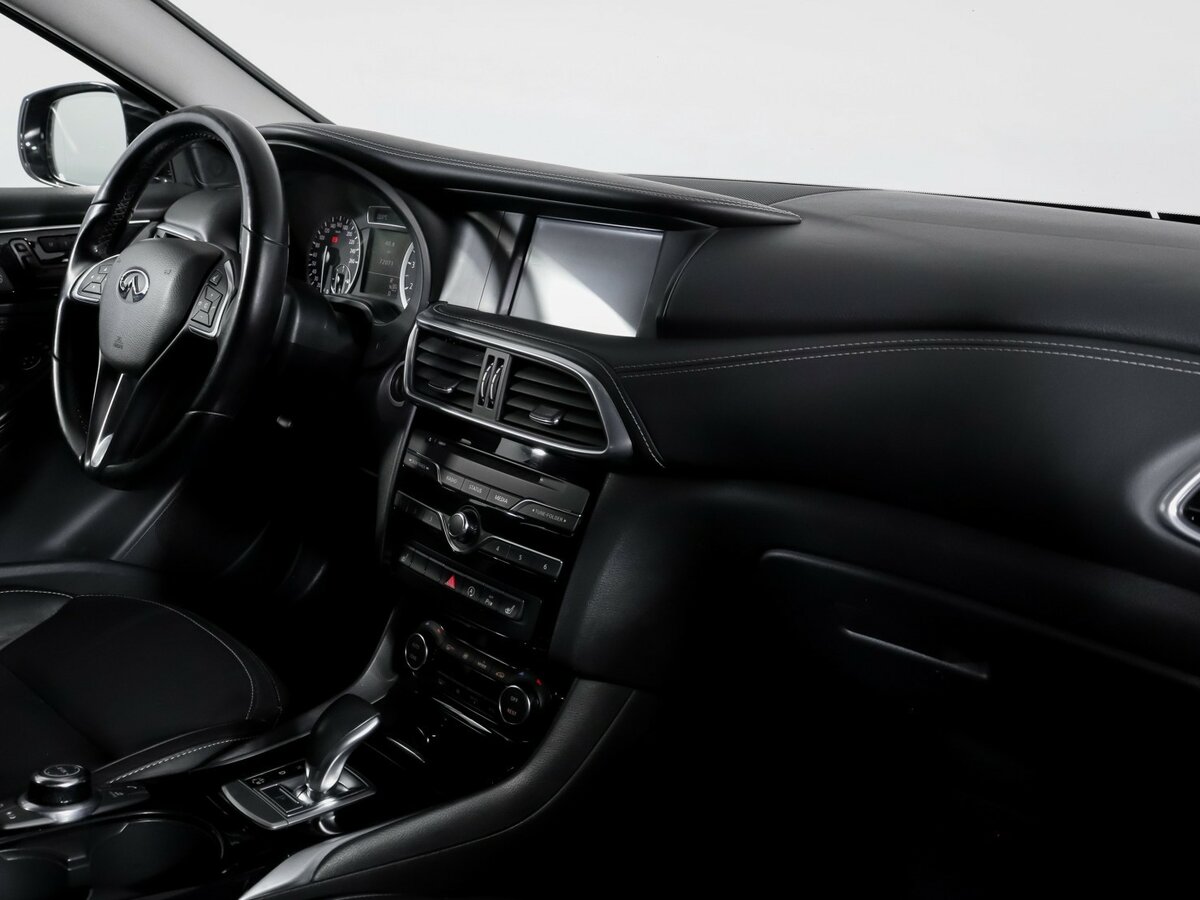 Купить Infiniti Q30, 2017, 72 061 км, фото №7