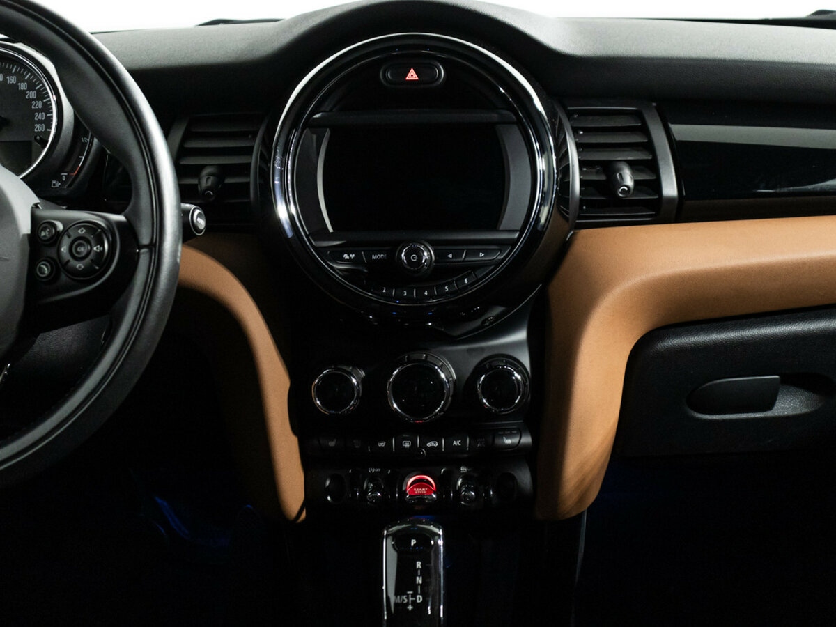 Купить Mini Hatch Cooper III (F55/F56) Рестайлинг, 2020, 33 369 км, фото №14