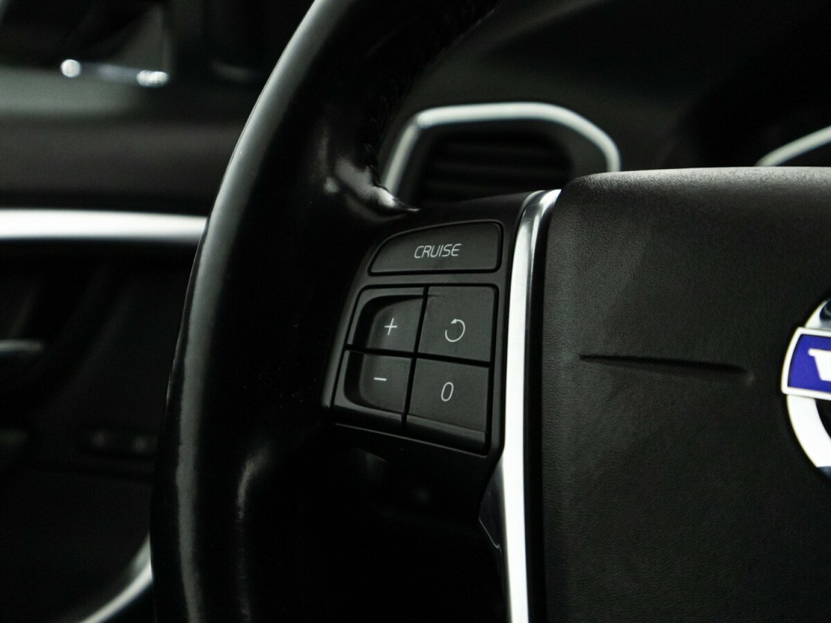 Купить Volvo V60 Cross Country I, 2016, 169 104 км, фото №17