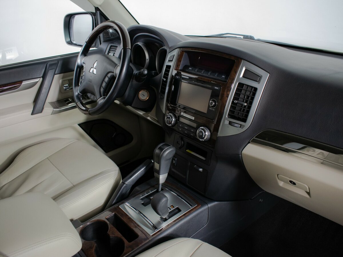 Купить Mitsubishi Pajero IV Рестайлинг 2, 2019, 30 427 км, фото №9