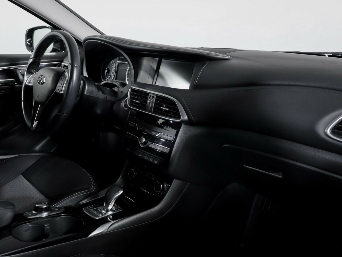 Купить Infiniti QX30, 2017, 110 914 км, фото №7