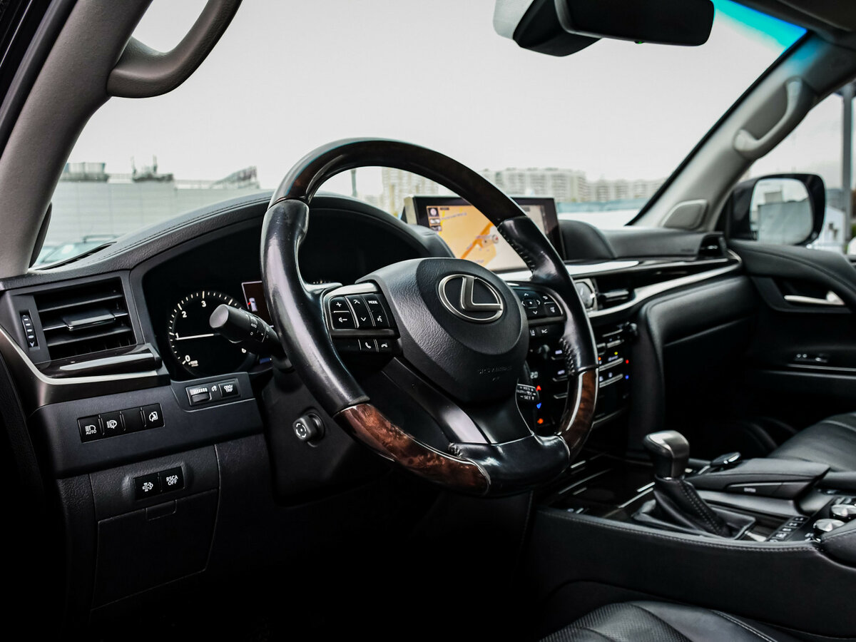 Купить Lexus LX 450d III Рестайлинг 2, 2016, 240 654 км, фото №11