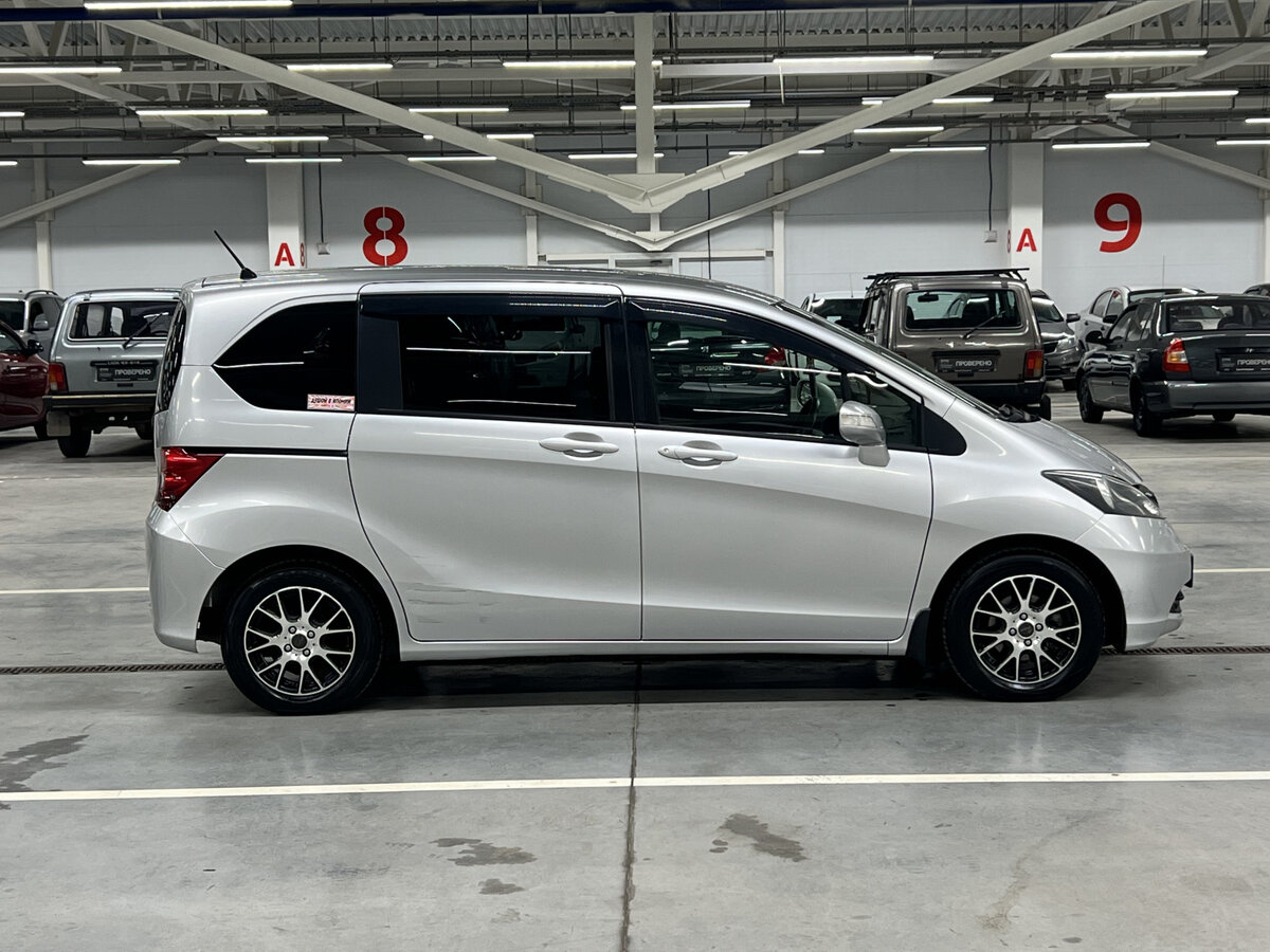 Купить Honda Freed I, 2011, 142 349 км, фото №4