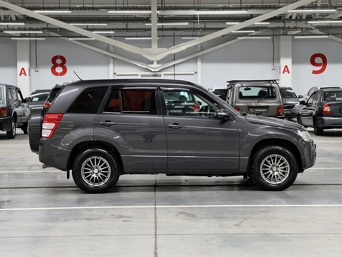 Купить Suzuki Grand Vitara II Рестайлинг, 2010, 189 457 км, фото №4