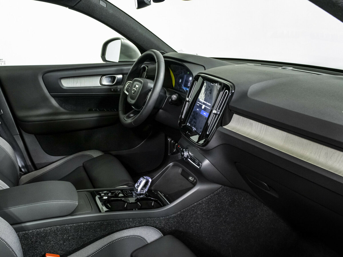 Купить Volvo XC40 I Рестайлинг, 2024, 49 км, фото №5