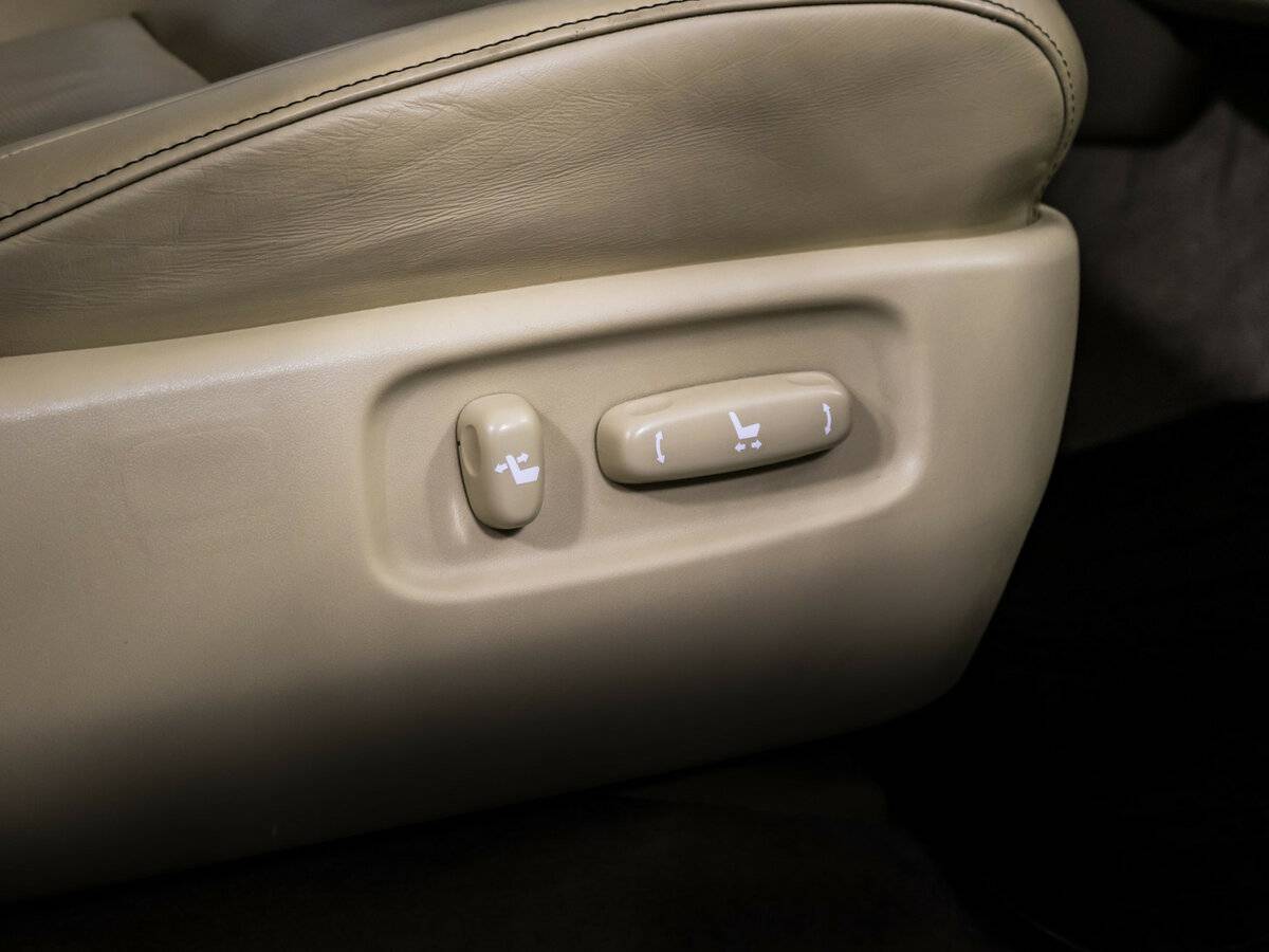 Купить Toyota Land Cruiser 200 Series Рестайлинг 2, 2016, 426 195 км, фото №14