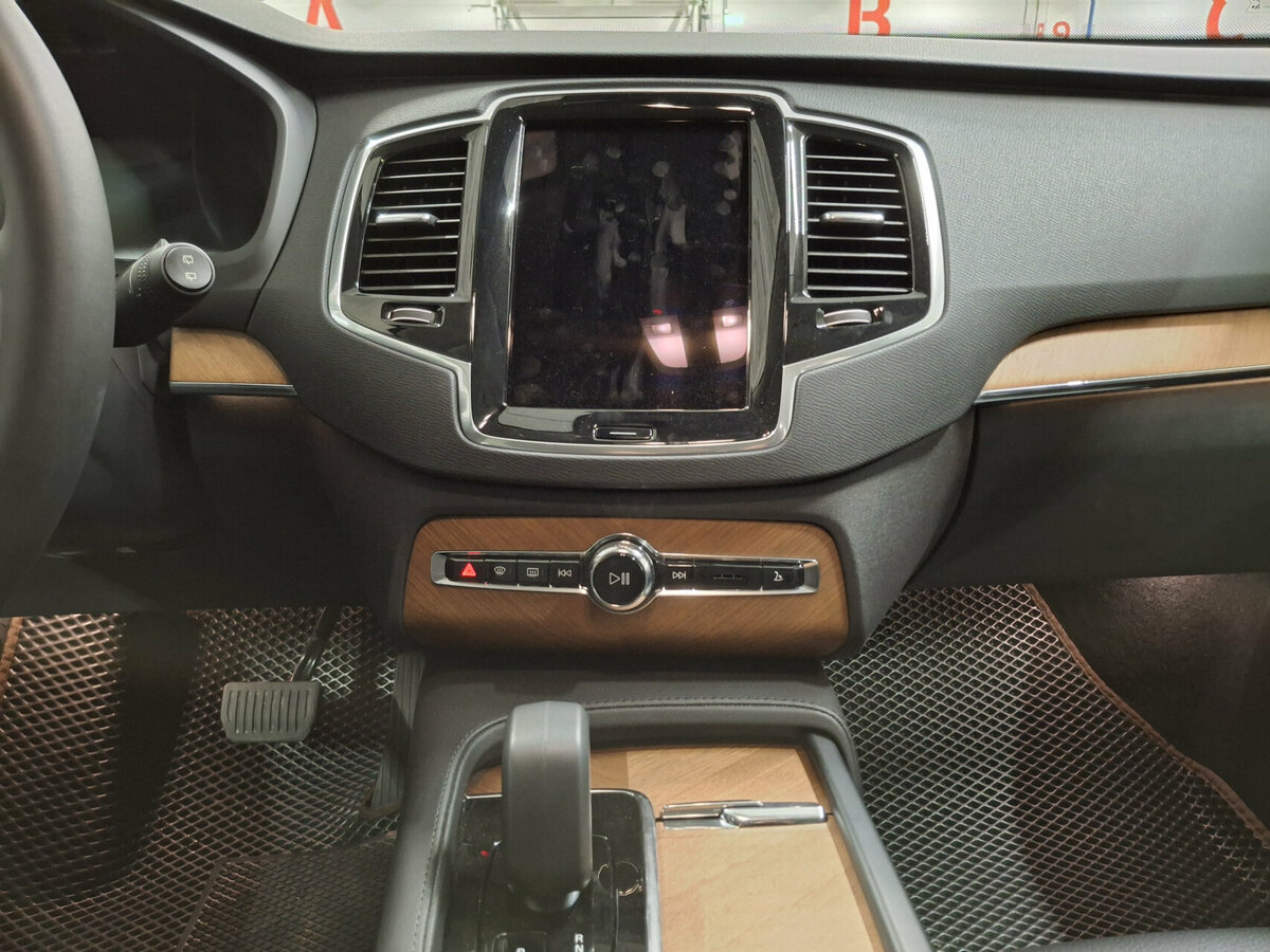 Купить Volvo XC90 II Рестайлинг 1, 2023, 9 834 км, фото №15