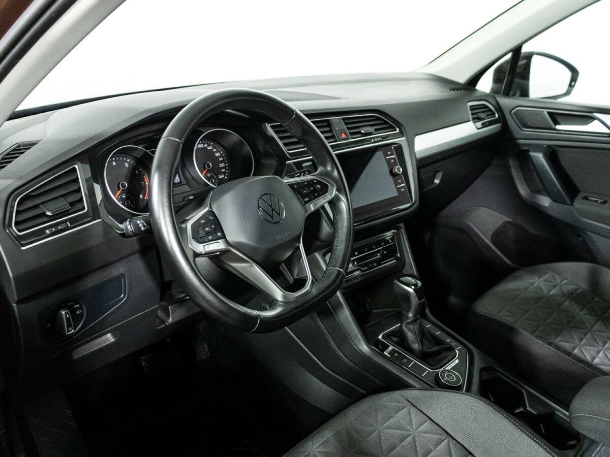 Купить Volkswagen Tiguan II Рестайлинг, 2021, 81 000 км, фото №11