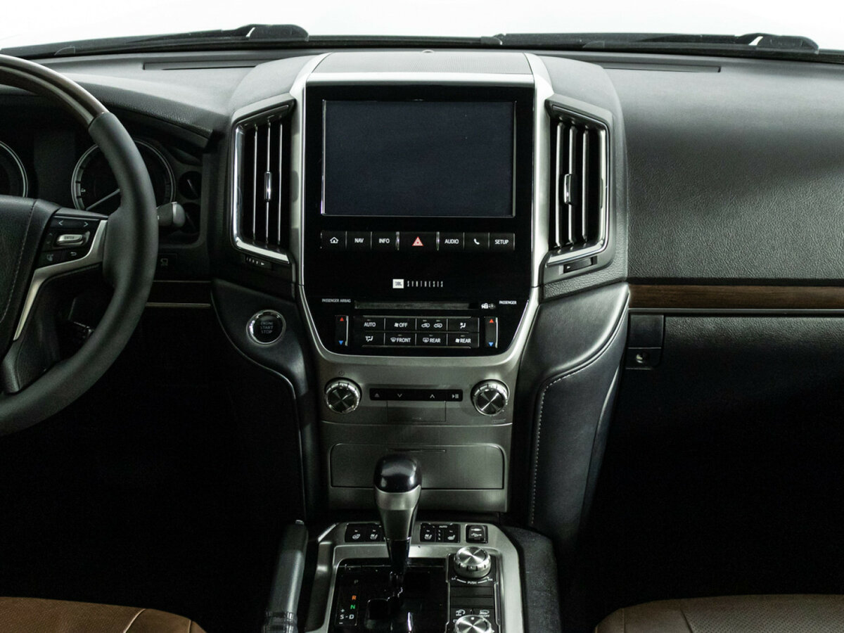 Купить Toyota Land Cruiser 200 Series Рестайлинг 2, 2017, 211 198 км, фото №12