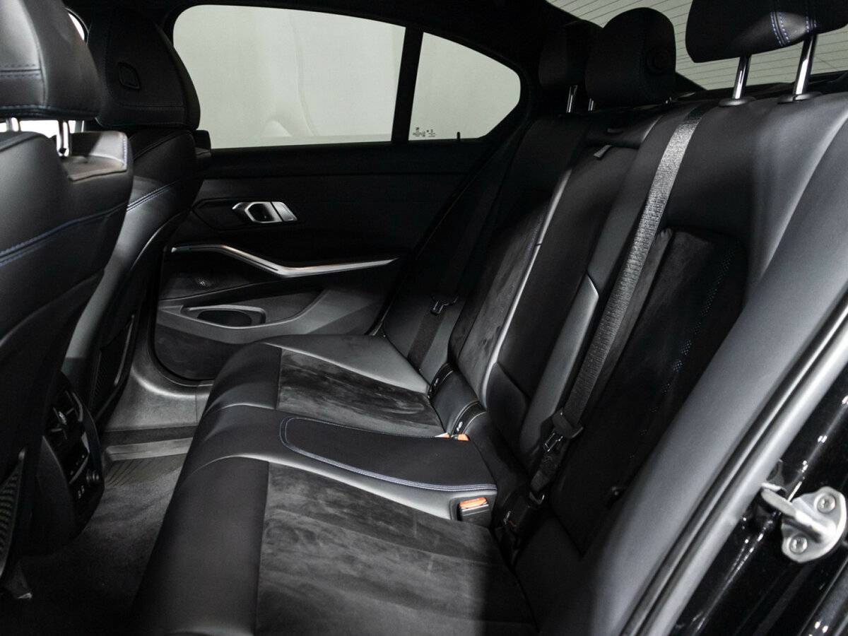 Купить BMW 3 серии 330i VII (G2x), 2019, 120 178 км, фото №9
