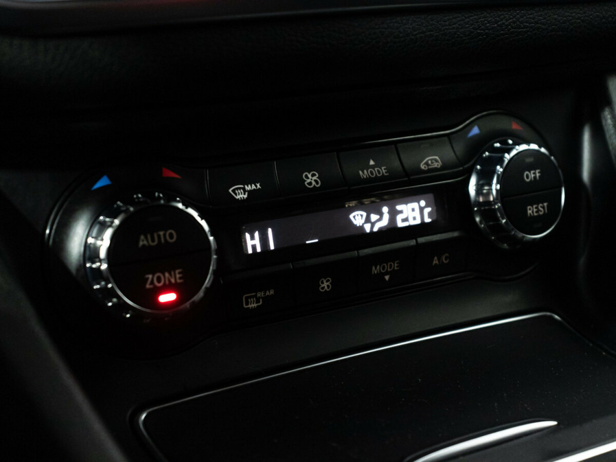 Купить Mercedes-Benz GLA 250 I (X156) Рестайлинг, 2019, 125 406 км, фото №17