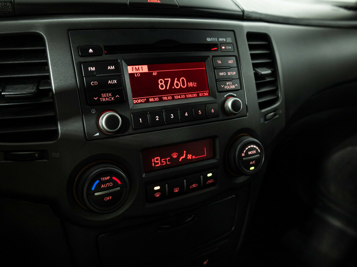 Купить Kia Magentis II Рестайлинг, 2010, 243 184 км, фото №15