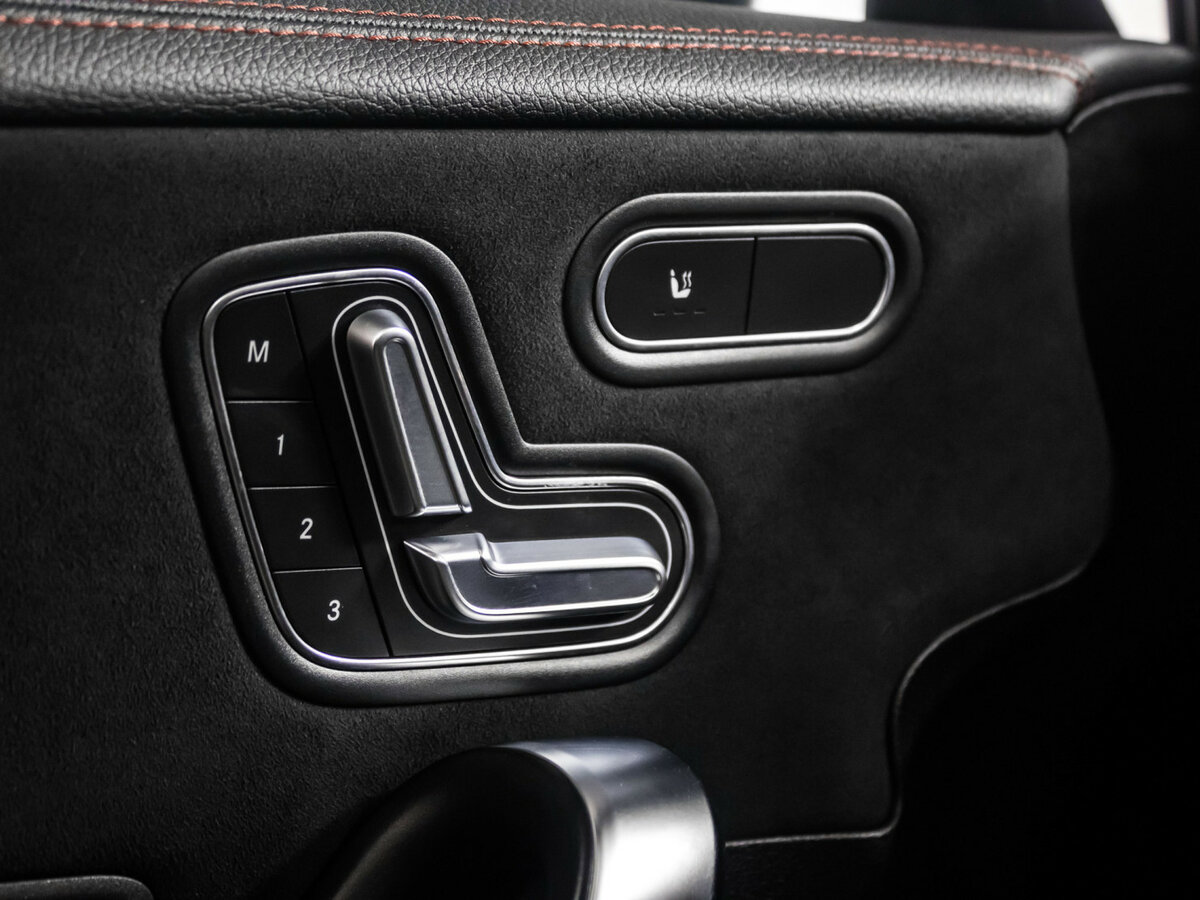 Купить Mercedes-Benz CLA 200 II (C118, X118), 2019, 52 125 км, фото №17