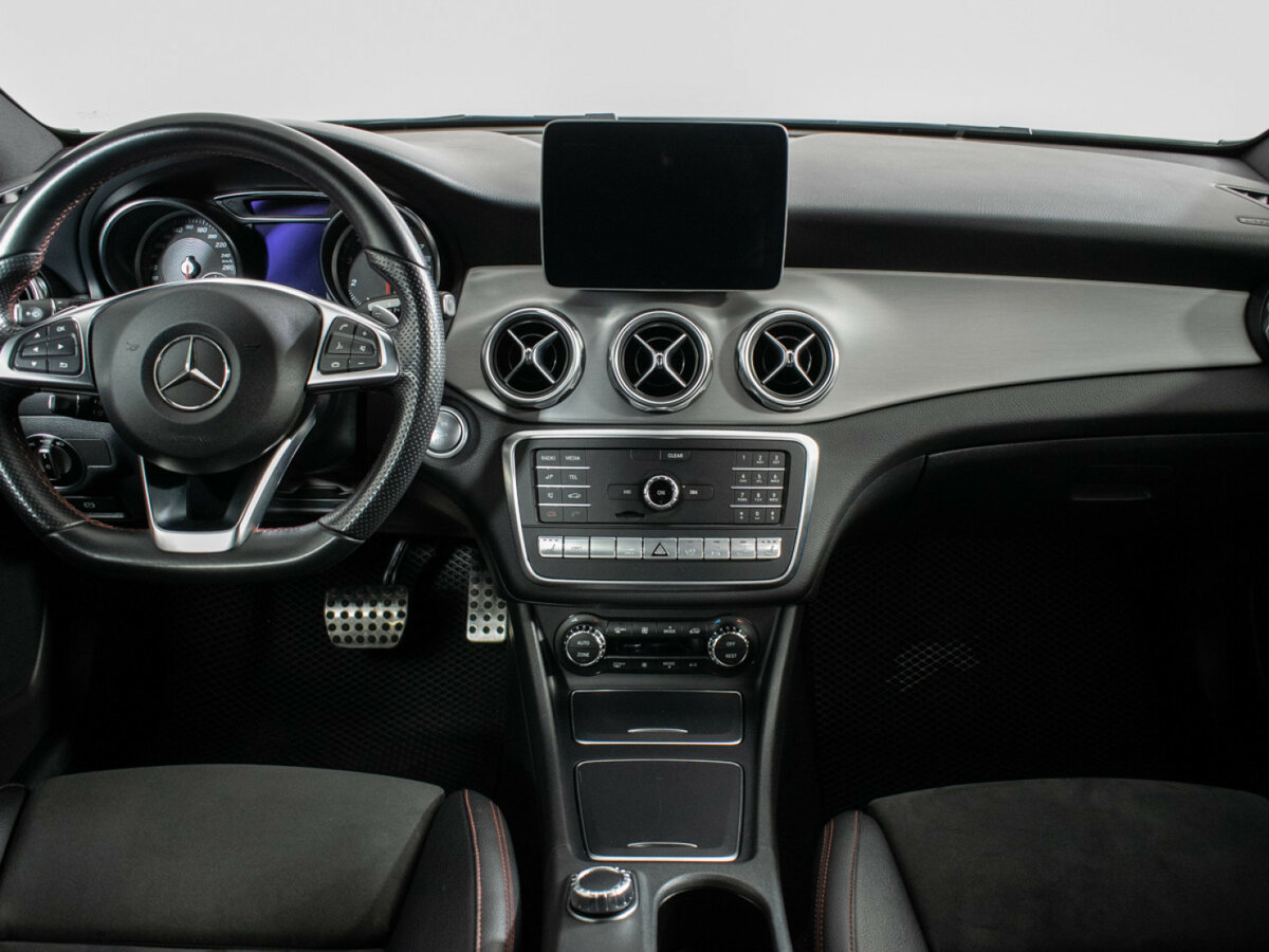 Купить Mercedes-Benz GLA 250 I (X156) Рестайлинг, 2018, 80 301 км, фото №11