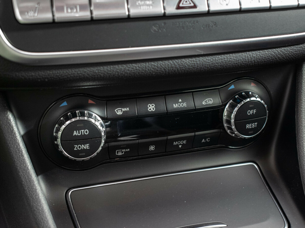 Купить Mercedes-Benz GLA 250 I (X156) Рестайлинг, 2018, 80 301 км, фото №14