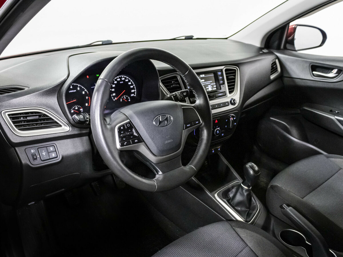 Купить Hyundai Solaris II Рестайлинг, 2021, 54 001 км, фото №11