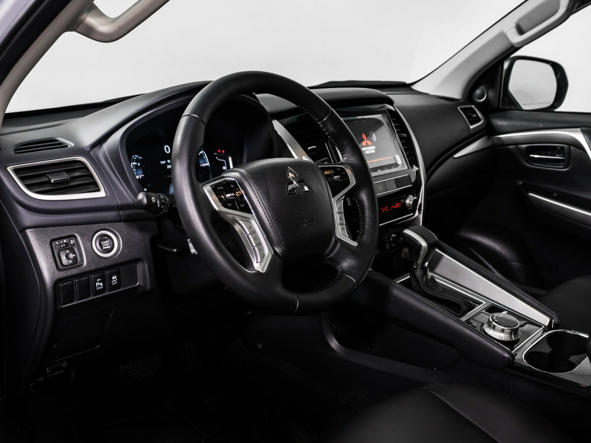 Купить Mitsubishi Montero Sport III Рестайлинг, 2021, 5 746 км, фото №10