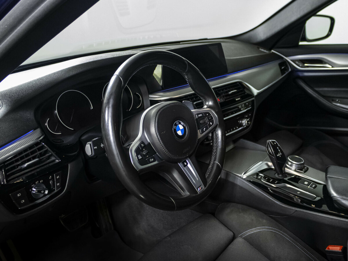Купить BMW 5 серии 520d xDrive VII (G30/G31/G38), 2018, 122 230 км, фото №9