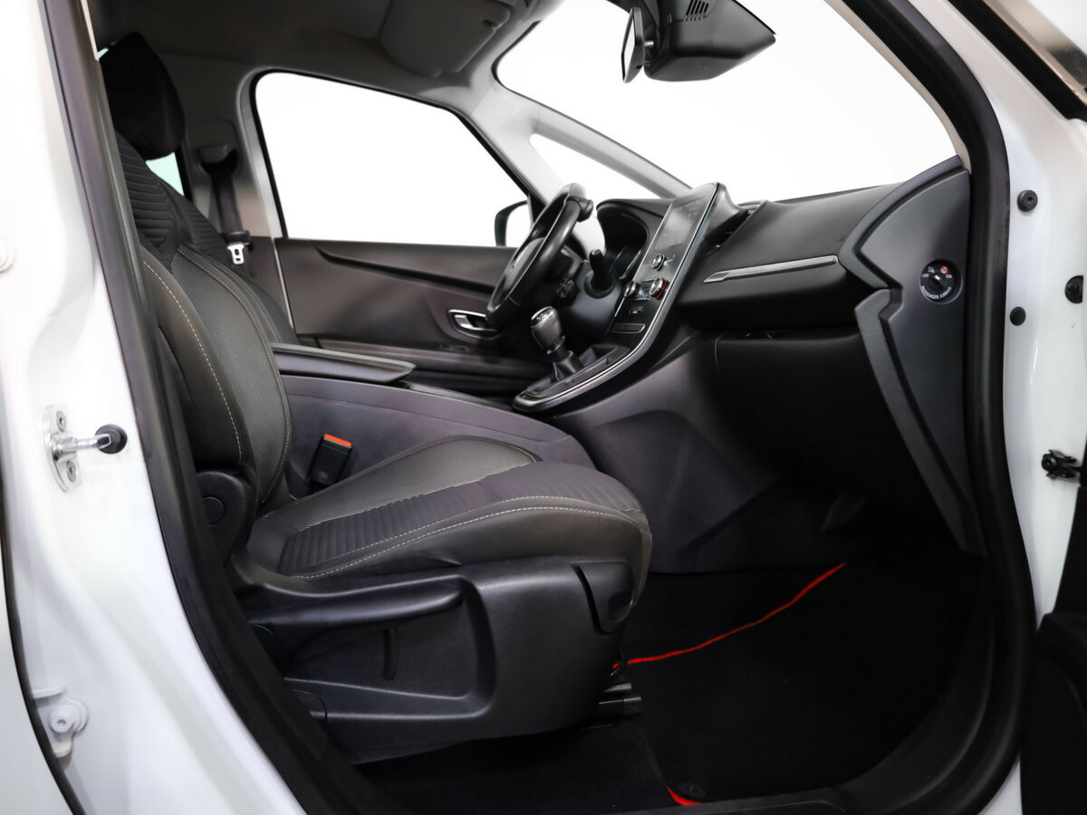 Купить Renault Scenic IV, 2018, 135 000 км, фото №13
