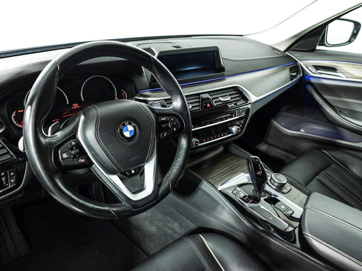 Купить BMW 5 серии 520d xDrive VII (G30/G31/G38), 2018, 61 332 км, фото №11