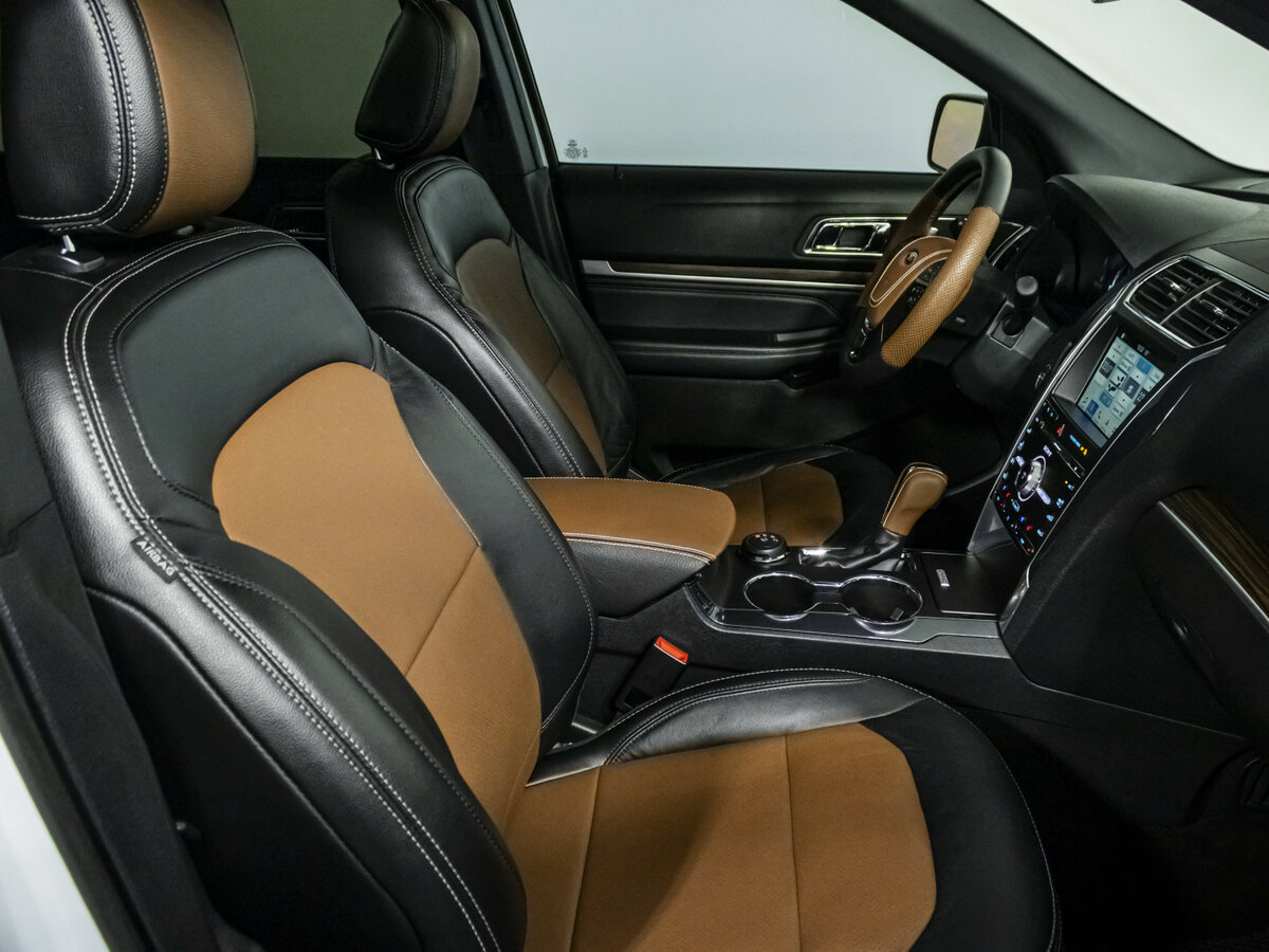 Купить Ford Explorer V Рестайлинг 2, 2018, 92 885 км, фото №8