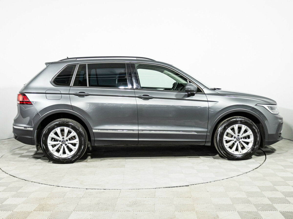 Купить Volkswagen Tiguan II Рестайлинг, 2022, 49 159 км, фото №4